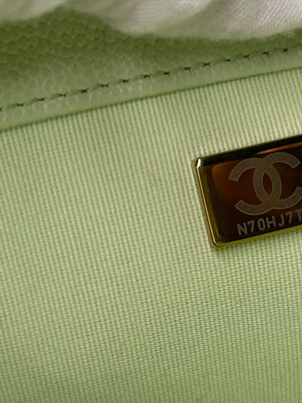 🩷TRADE🩷CHANEL Medium Boy Flap Bag Quilted Caviar Leather Light Green - Picture 16 of 16